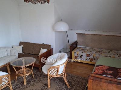 Eladó családi ház Budapest