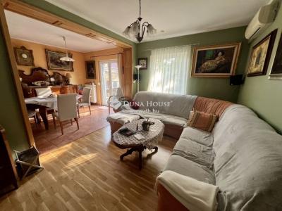 Eladó családi ház Pécs