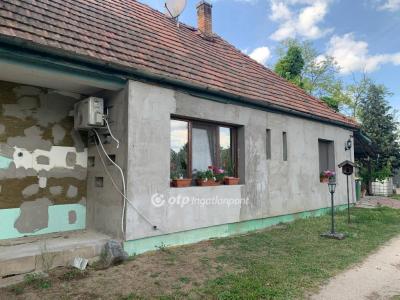 Eladó családi ház Pilis