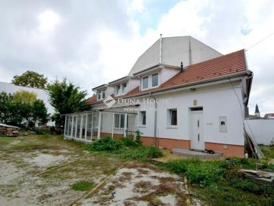 Eladó családi ház Kecskemét