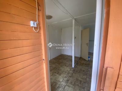 Eladó családi ház Tass