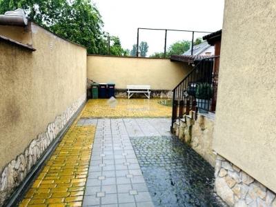 Eladó házrész Budapest