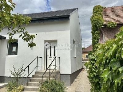 Eladó családi ház Budapest