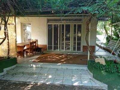 Eladó nyaraló Lakitelek