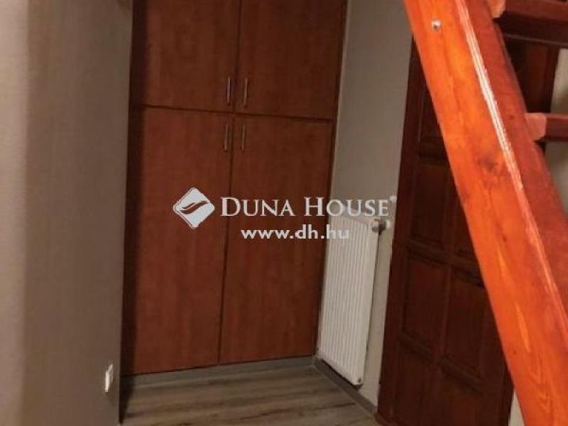 Eladó családi ház Szada