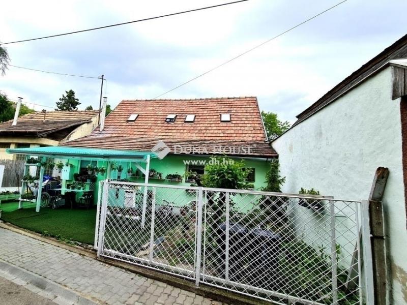 Eladó családi ház Budapest