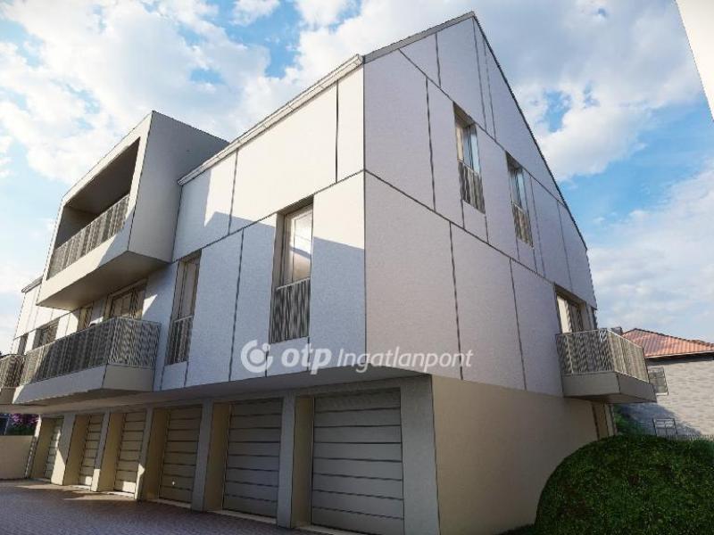 Eladó lakás Hajdúszoboszló