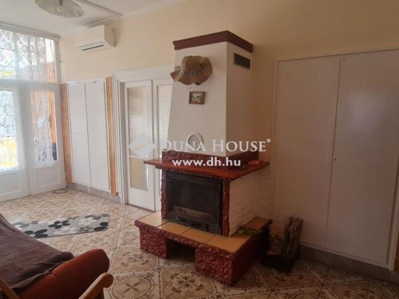 Eladó családi ház Monor