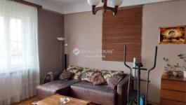 Eladó családi ház Vecsés