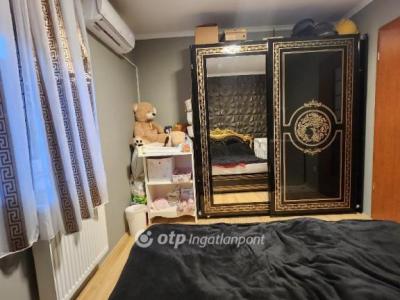 Eladó családi ház Tököl