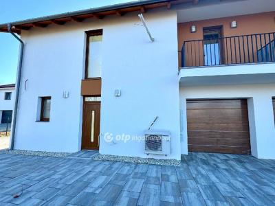 Eladó ikerház Balatonfüred