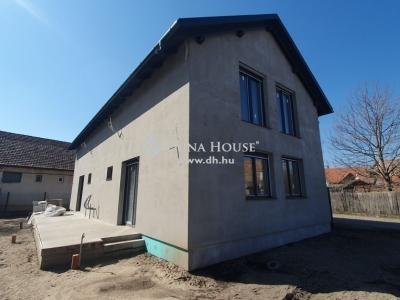 Eladó sorház Nagykáta