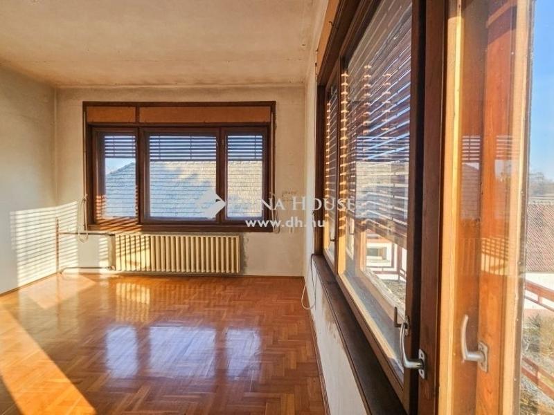 Eladó családi ház Tápiószecső