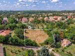 Eladó lakóövezeti telek Gomba