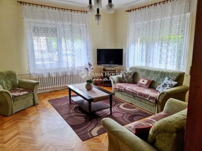 Eladó családi ház Vác