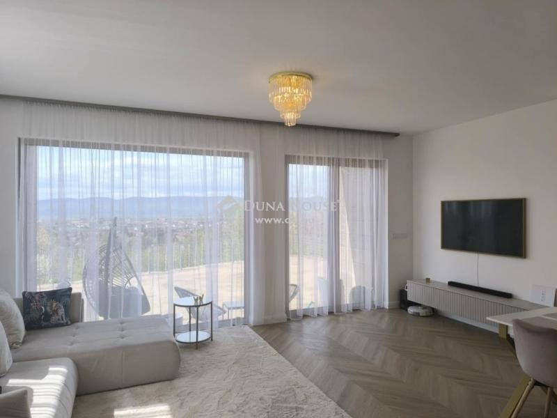 Eladó családi ház Vác