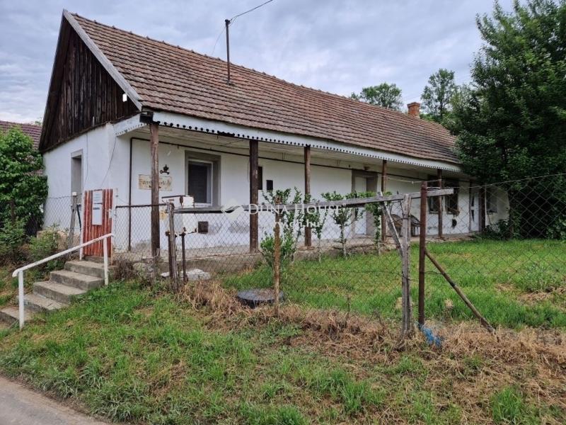 Eladó családi ház Bénye