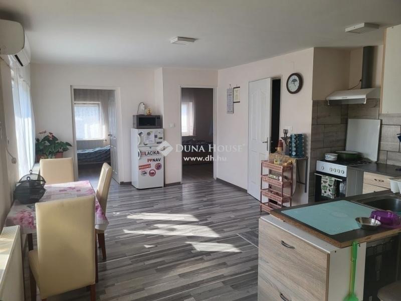 Eladó családi ház Gyál