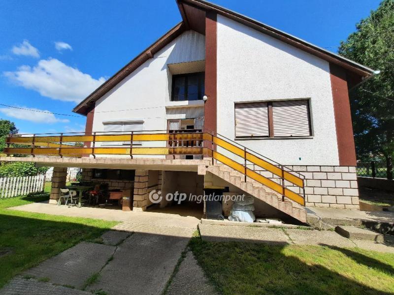 Eladó családi ház Siófok