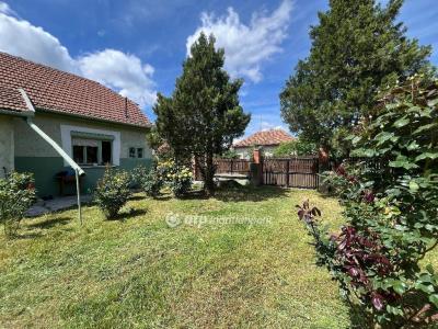 Eladó családi ház - 5400 Mezőtúr