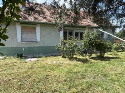 Eladó családi ház Mezőtúr