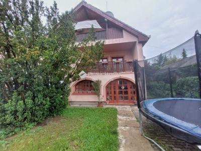 Eladó családi ház Erdőkertes