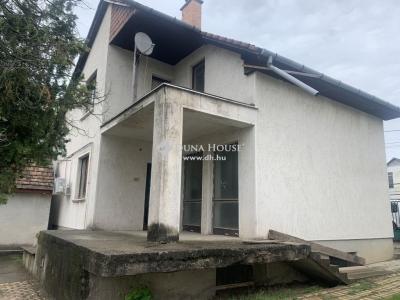 Eladó családi ház - 2113 Erdőkertes