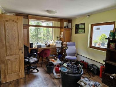 Eladó lakóövezeti telek Komárom