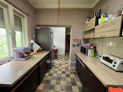 Eladó családi ház Szigetújfalu
