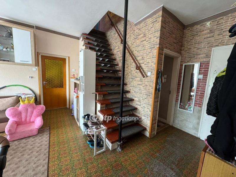 Eladó családi ház Szigetújfalu