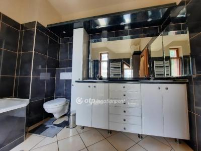 Eladó családi ház Siófok