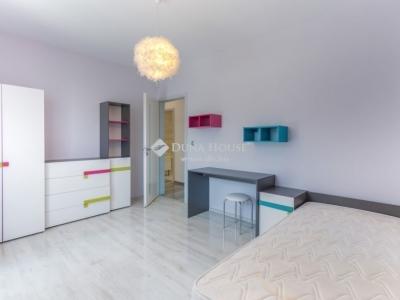 Eladó családi ház - 2120 Dunakeszi