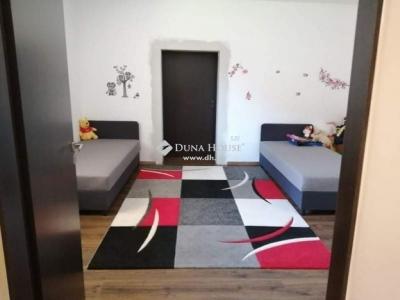 Eladó családi ház Vecsés