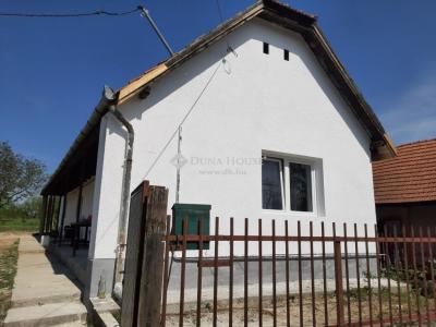 Eladó ikerház Tura