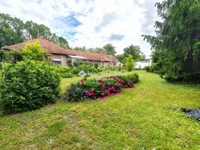 Eladó családi ház Békéscsaba