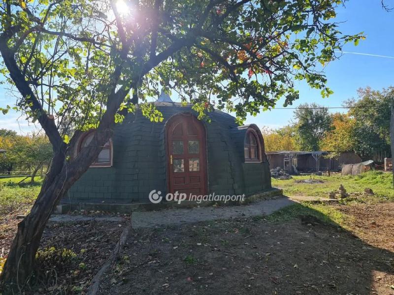 Eladó lakóövezeti telek Tarnaszentmária