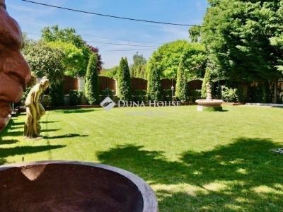 Eladó családi ház Budapest