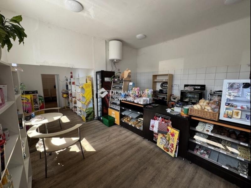 Eladó utcai bejáratú üzlethelység Budapest