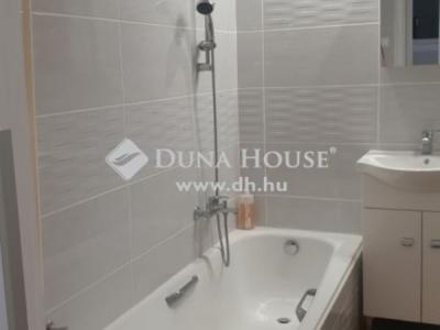 Eladó lakás Pécs