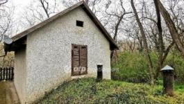 Eladó egyéb telek Tápszentmiklós