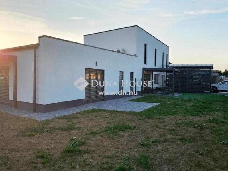 Eladó családi ház Szombathely