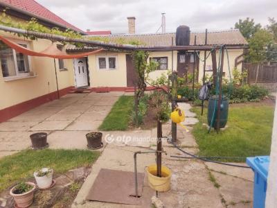 Eladó családi ház - 4242 Hajdúhadház
