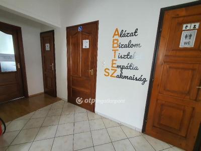 Eladó családi ház - 4060 Balmazújváros