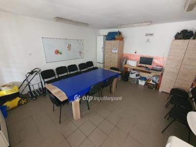 Eladó családi ház - 4060 Balmazújváros