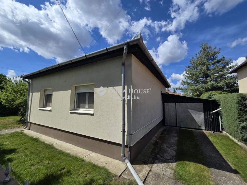 Eladó családi ház Budapest