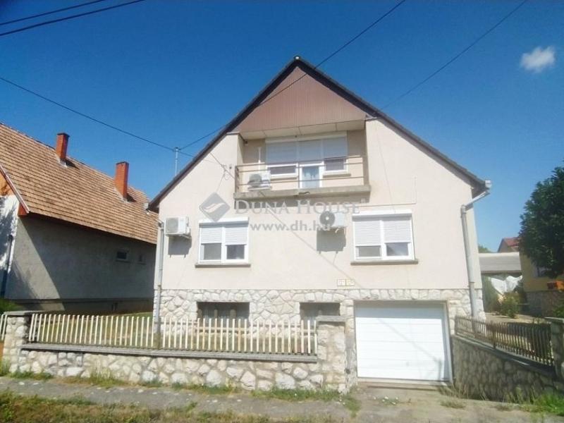 Eladó családi ház Bonyhád