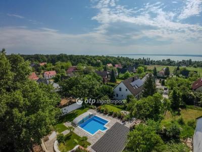 Eladó családi ház Balatonszepezd