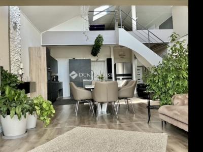 Eladó családi ház Szada