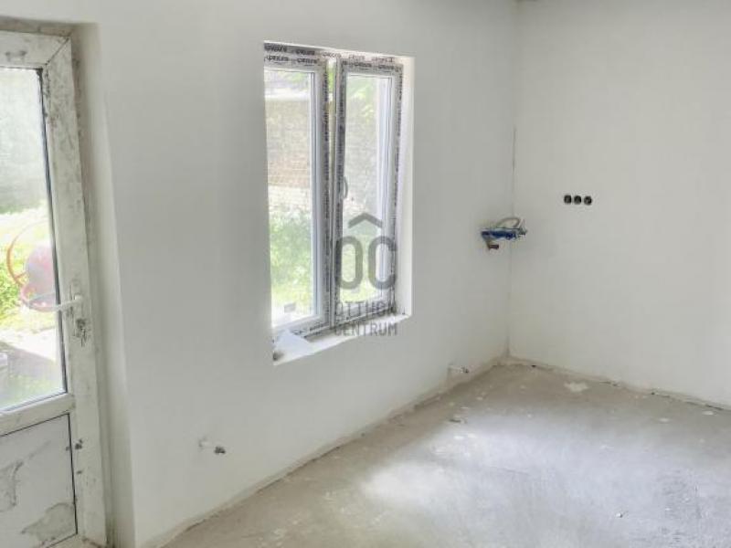 Eladó családi ház Vecsés