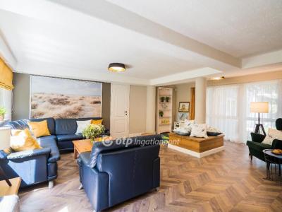 Eladó családi ház Siófok